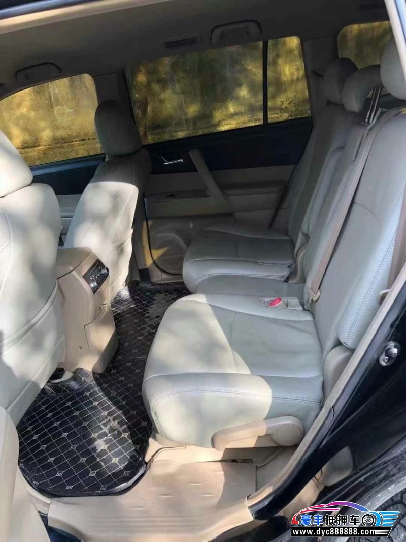 14年丰田汉兰达轿车抵押车出售