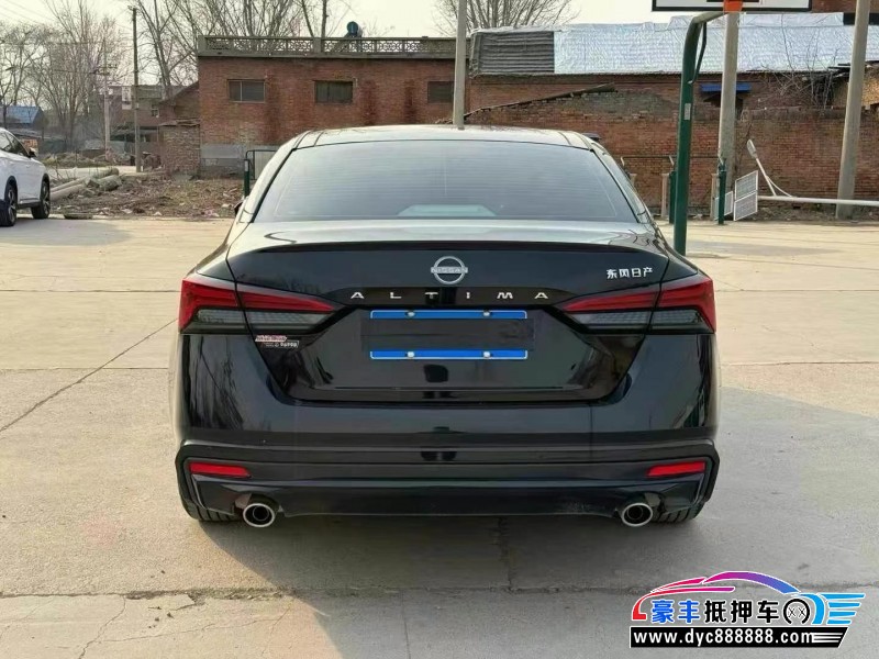 24年日产天籁轿车抵押车出售