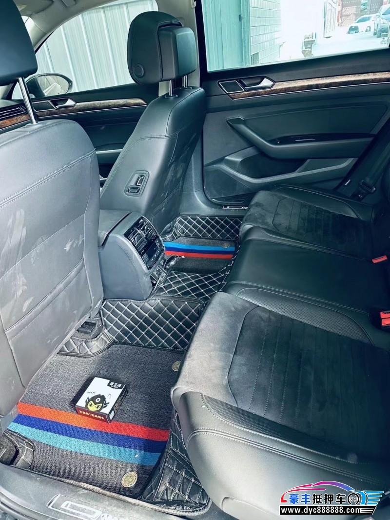 18年大众迈腾轿车抵押车出售