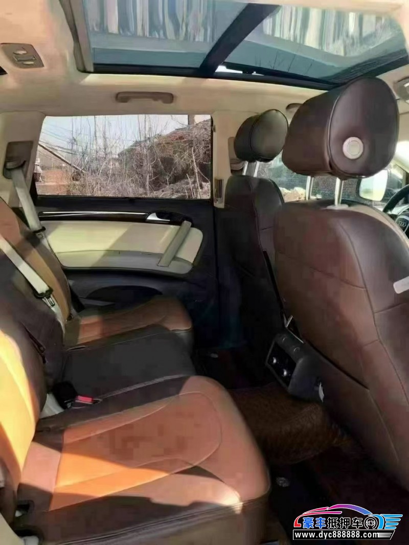 13年奥迪Q7轿车抵押车出售