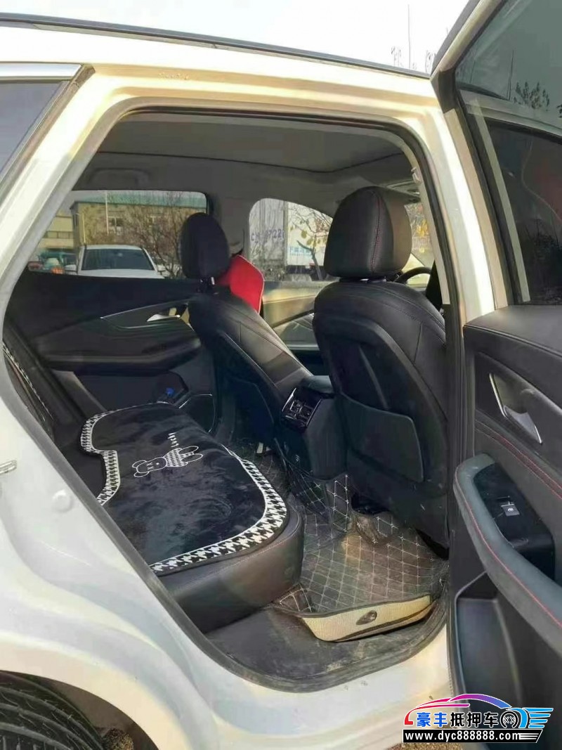 23年东风风行T5轿车抵押车出售