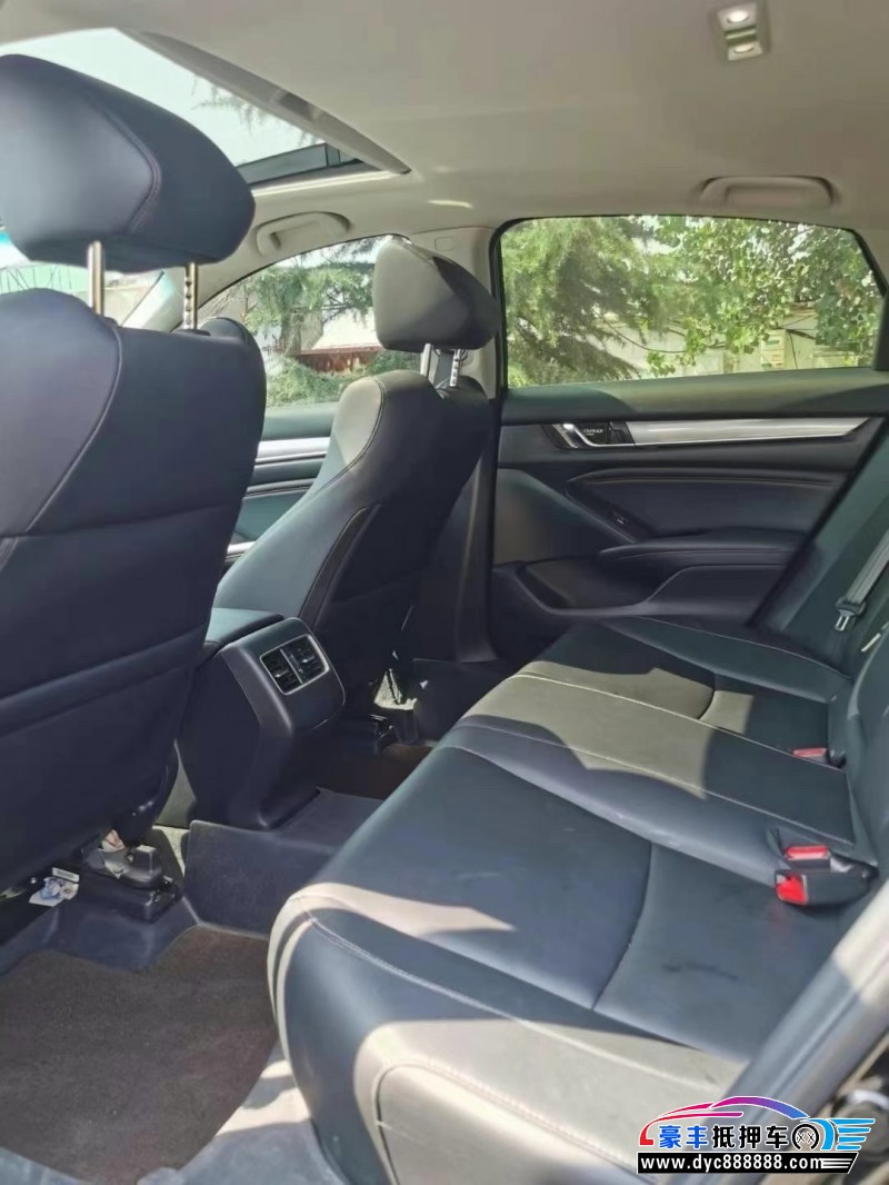 21年本田雅阁轿车抵押车出售