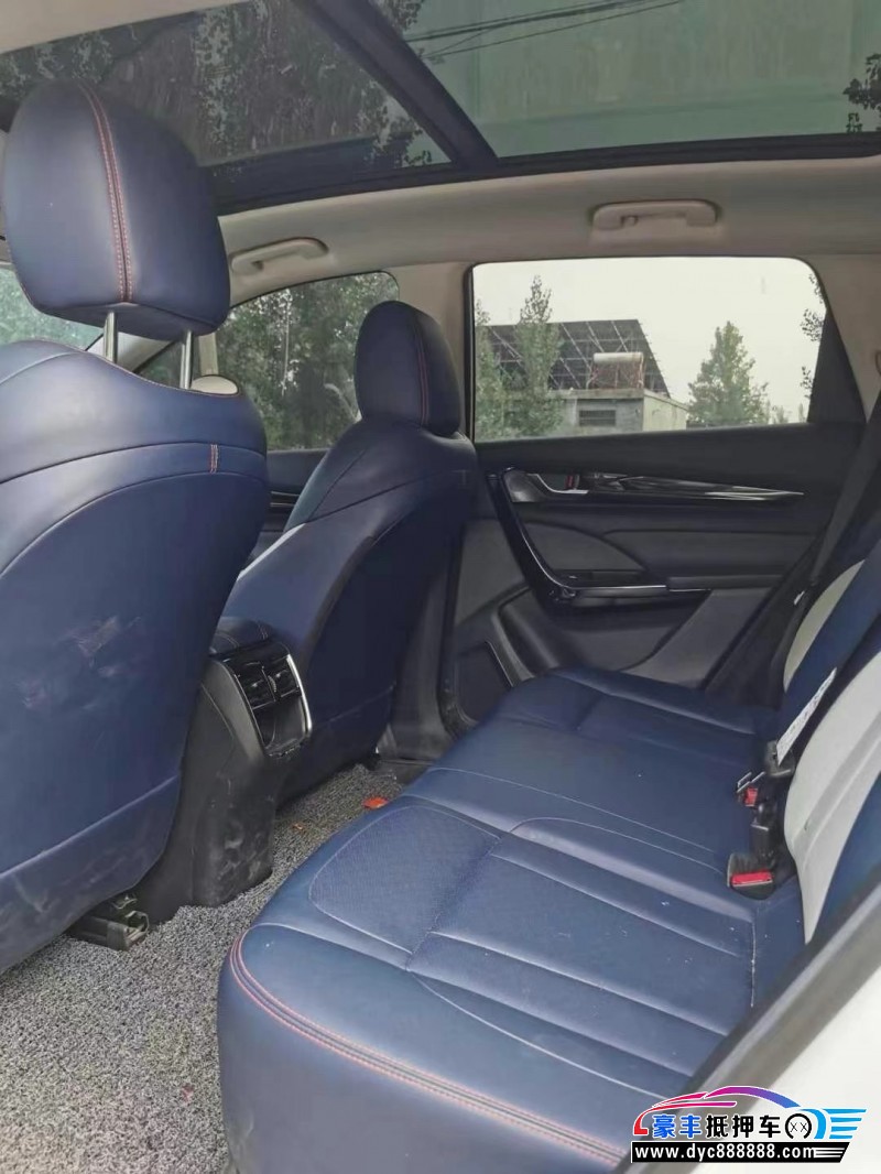 22年东风风神AX7轿车抵押车出售