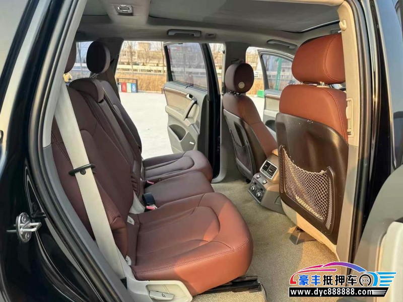 11年奥迪Q7轿车抵押车出售