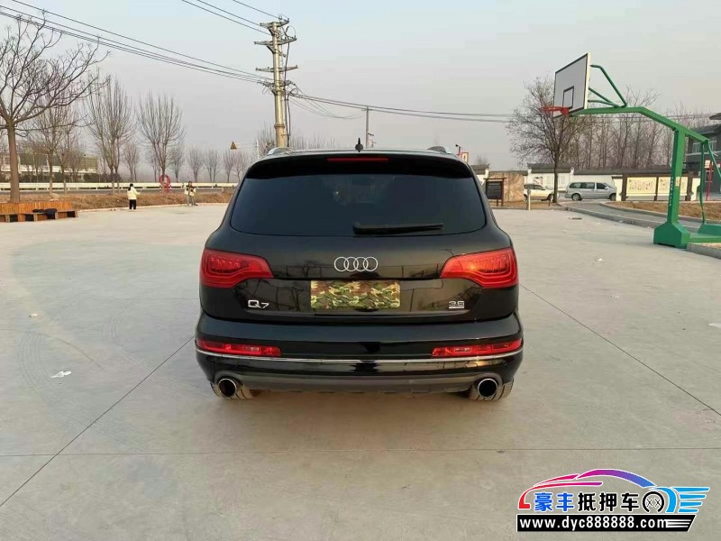 11年奥迪Q7轿车抵押车出售