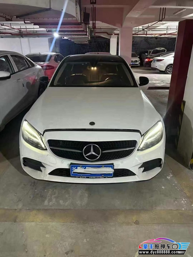 21年奔驰C轿车抵押车出售