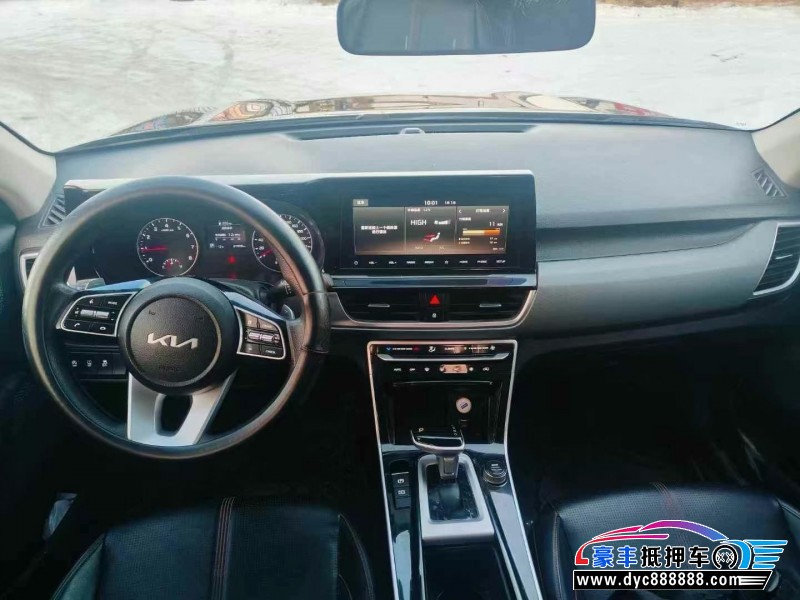 22年起亚KX3轿车抵押车出售