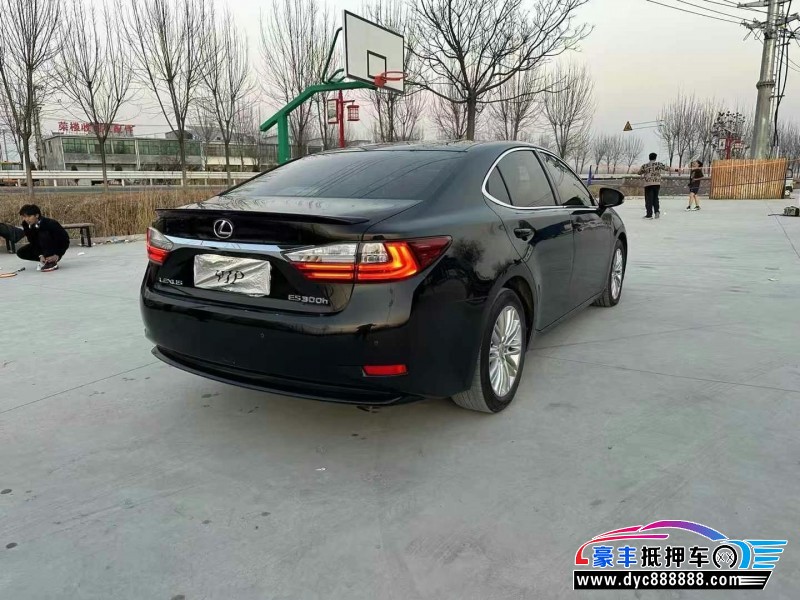 18年雷克萨斯ES轿车抵押车出售