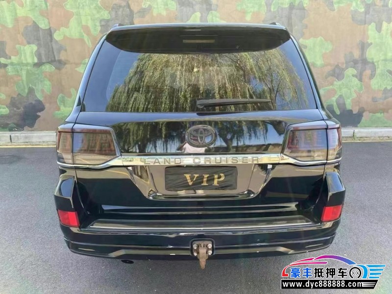 11年丰田兰德酷路泽（陆巡）轿车抵押车出售