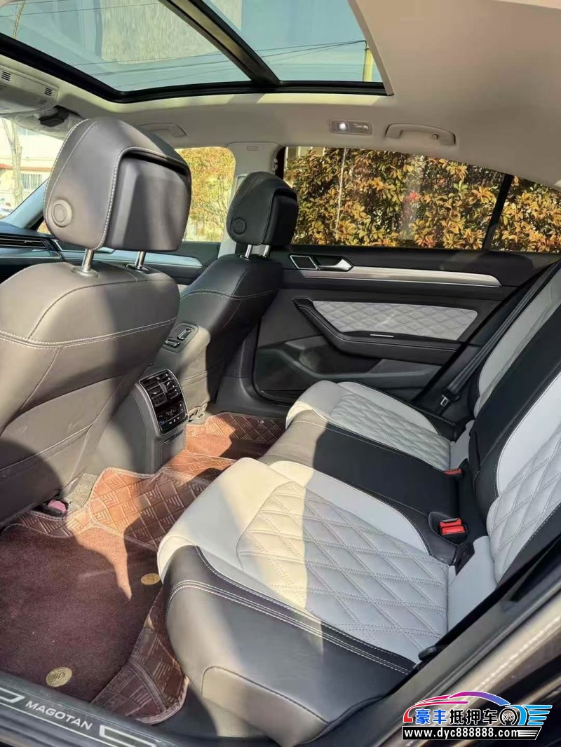 24年大众迈腾轿车抵押车出售