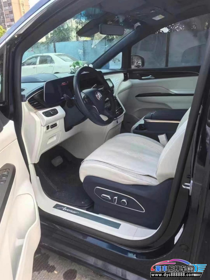 21年别克GL8轿车抵押车出售