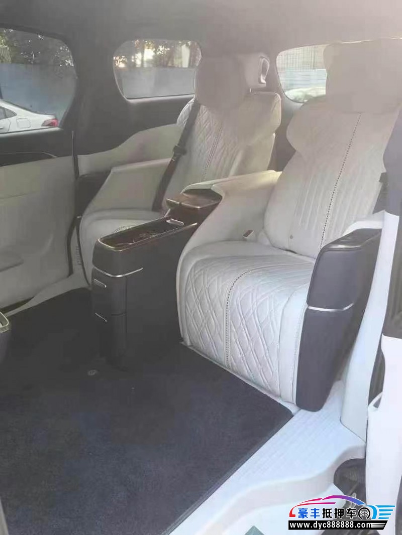 21年别克GL8轿车抵押车出售