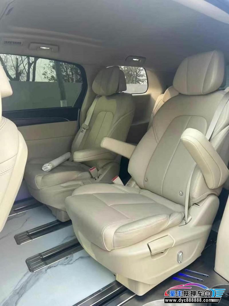 23年别克GL8轿车抵押车出售