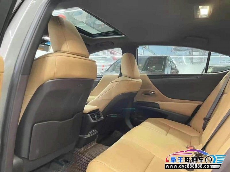 21年雷克萨斯ES轿车抵押车出售