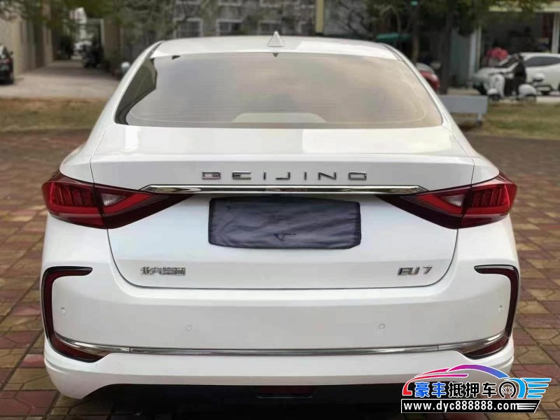 23年北汽新能源EU系列轿车抵押车出售