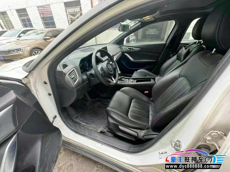 18年马自达CX-4轿车抵押车出售