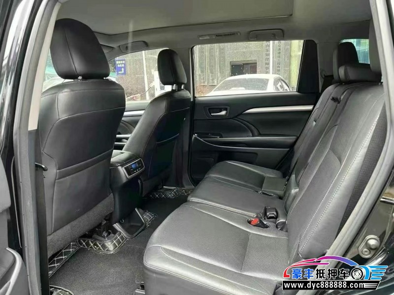 17年丰田汉兰达轿车抵押车出售