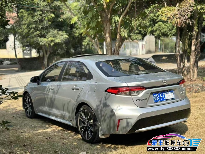 20年丰田雷凌轿车抵押车出售