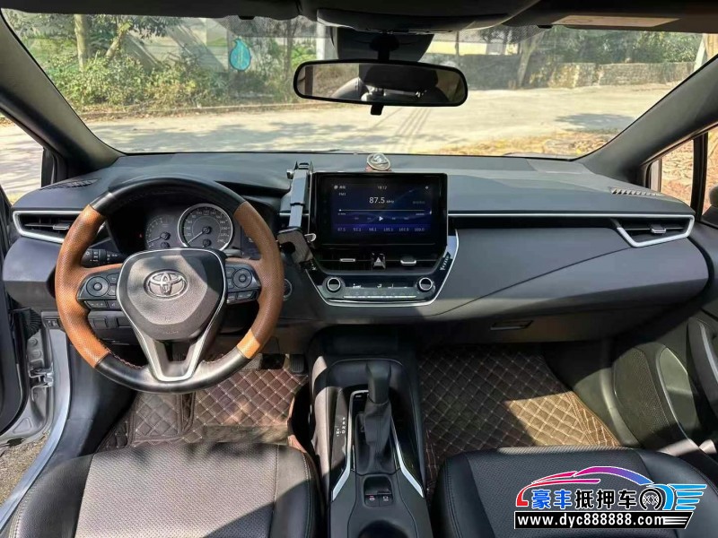 20年丰田雷凌轿车抵押车出售