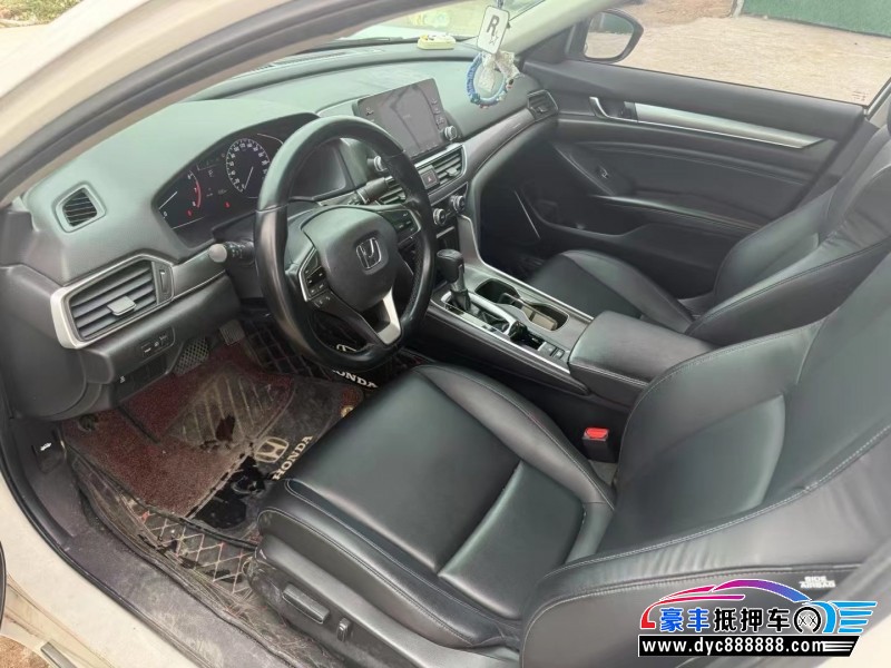 19年本田雅阁轿车抵押车出售