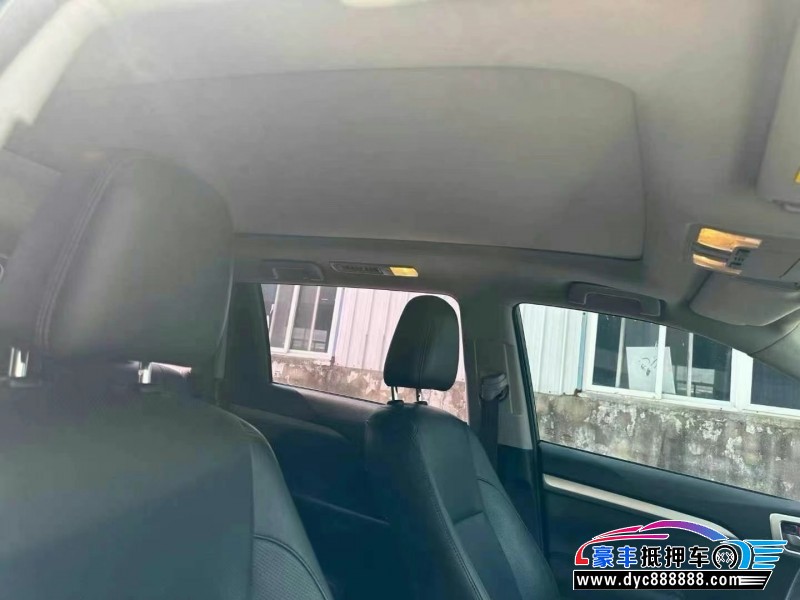 16年丰田汉兰达轿车抵押车出售