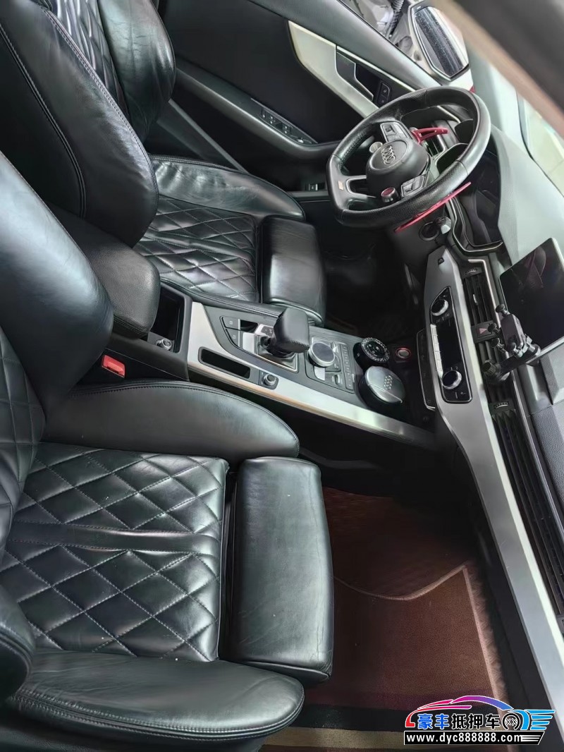 18年奥迪A4L轿车抵押车出售