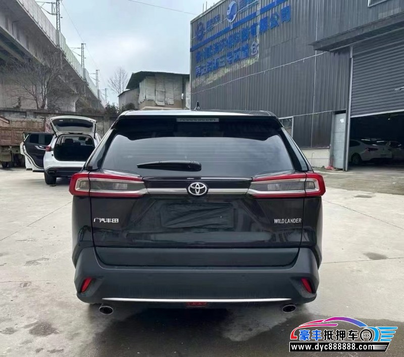 23年丰田威兰达轿车抵押车出售