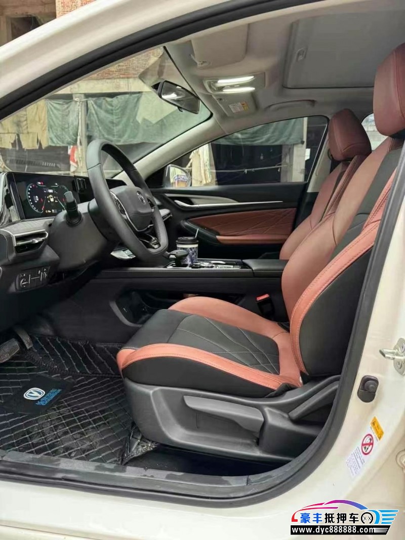 24年长安逸动轿车抵押车出售