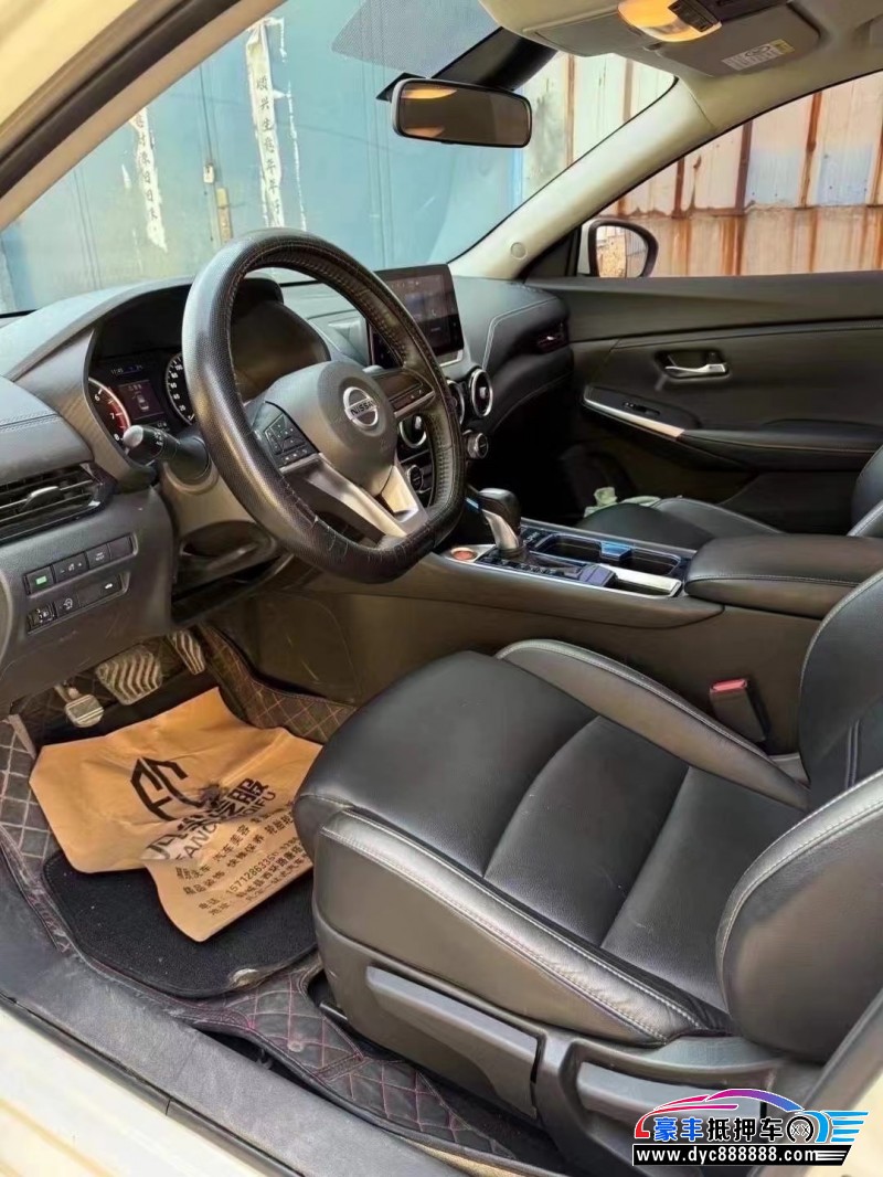 21年日产轩逸轿车抵押车出售