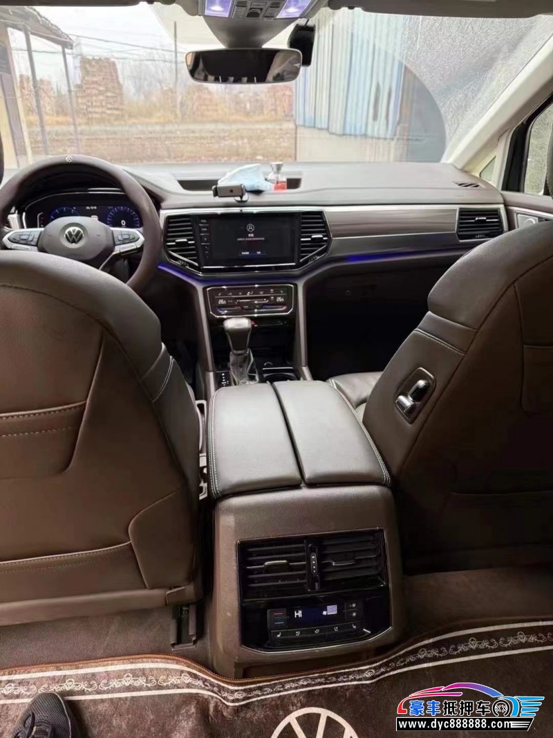 21年大众蔚然轿车抵押车出售