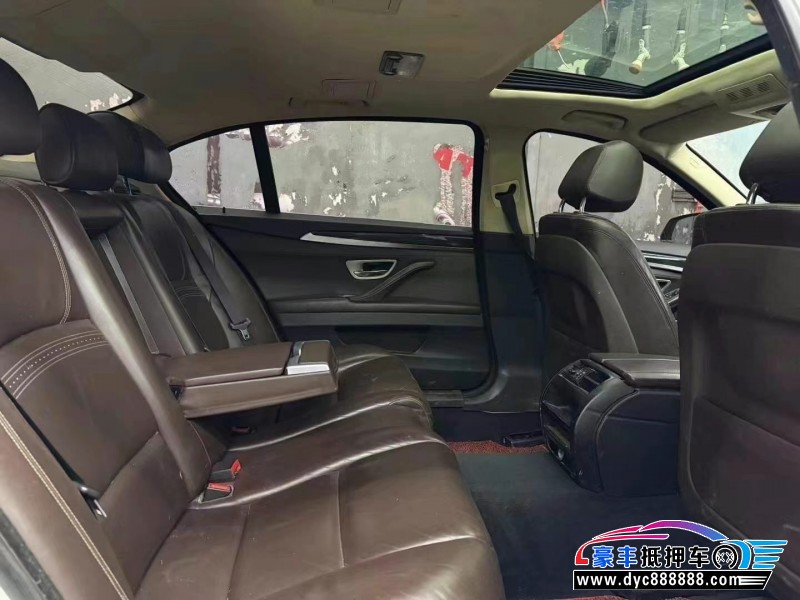 16年宝马5系轿车抵押车出售