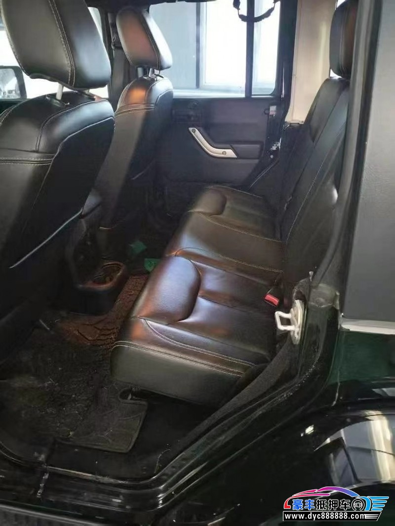 16年Jeep牧马人轿车抵押车出售