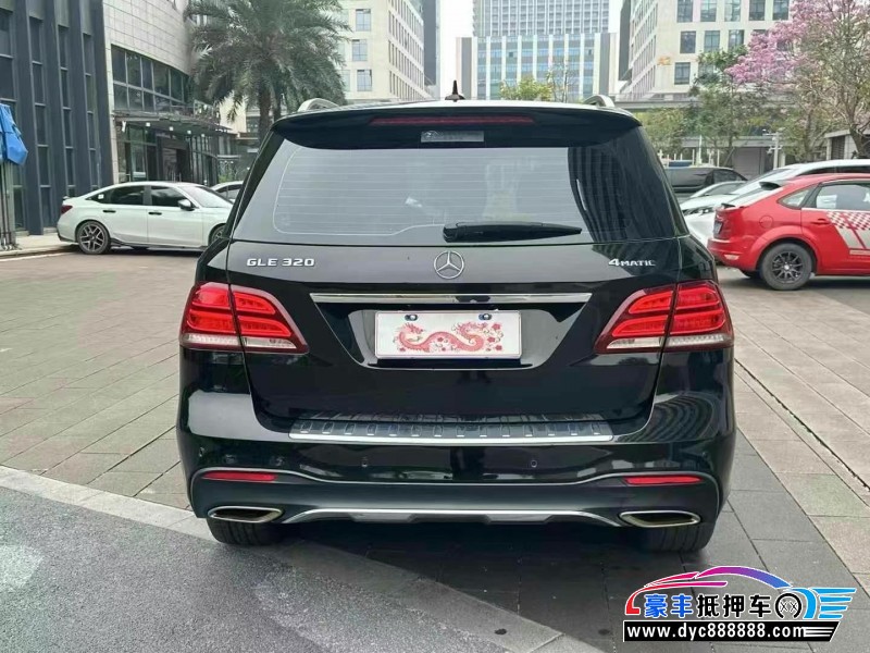 19年奔驰GLE轿车抵押车出售