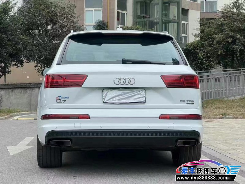 19年奥迪Q7轿车抵押车出售