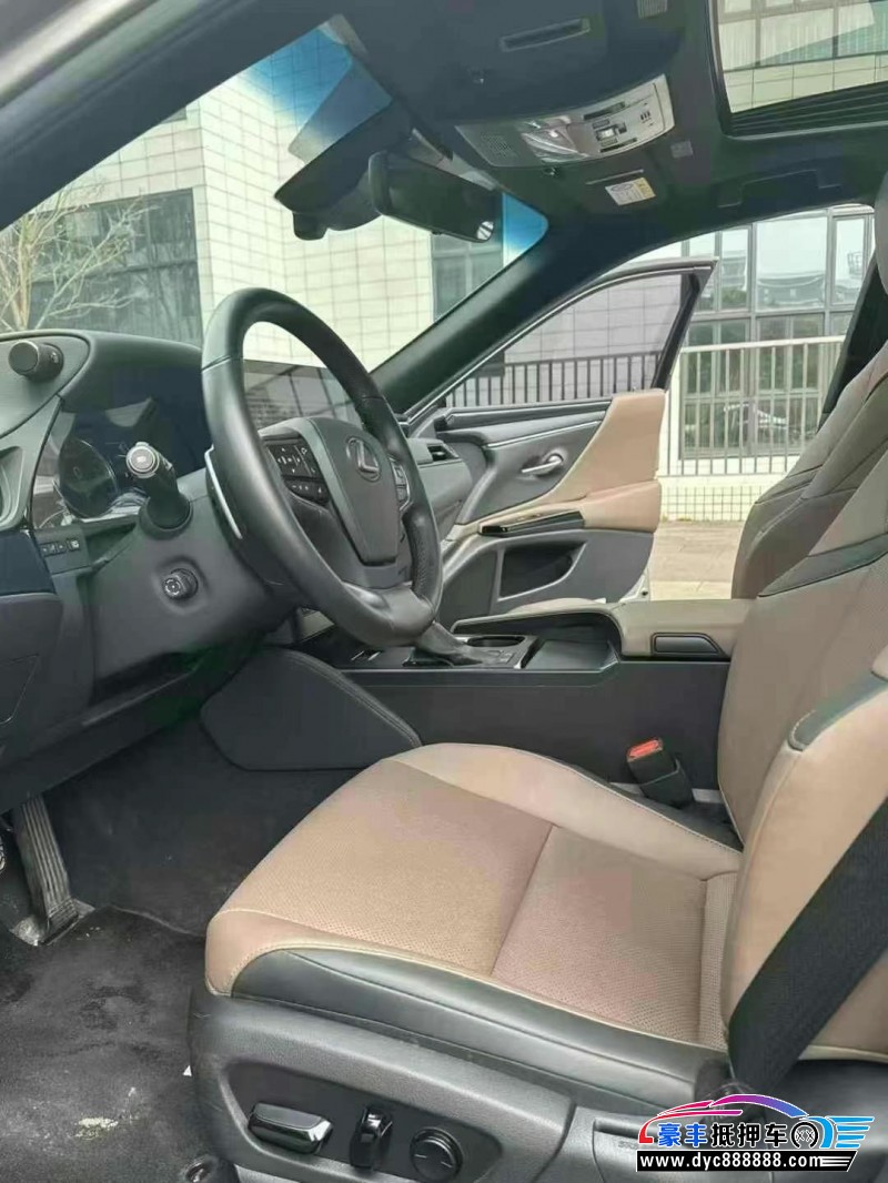 23年雷克萨斯ES轿车抵押车出售