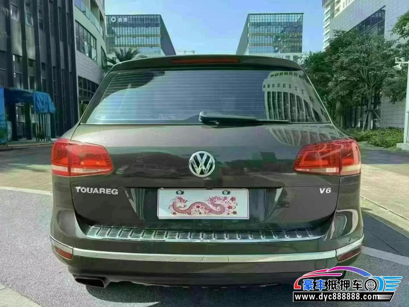 17年大众途锐轿车抵押车出售