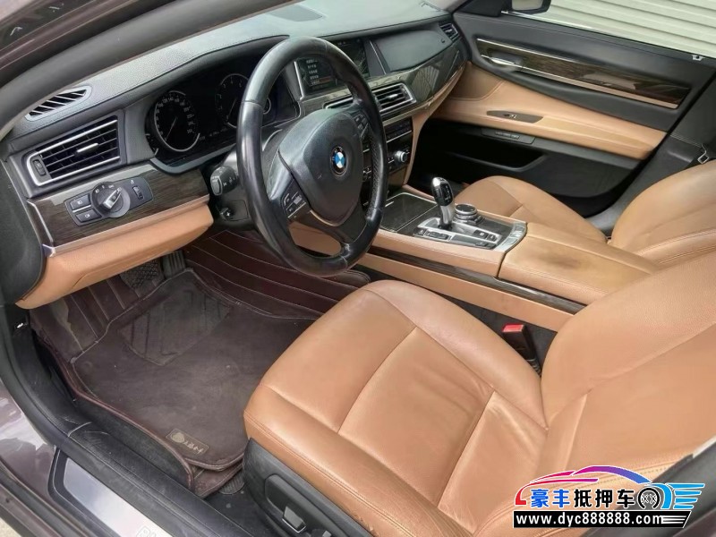 14年宝马7系轿车抵押车出售