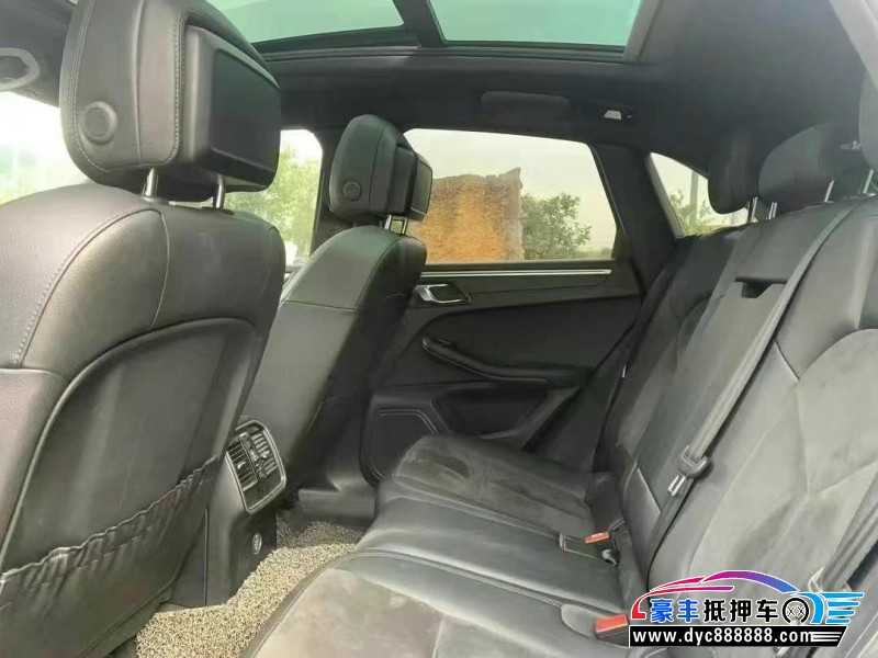 17年保时捷Macan迈凯轿车抵押车出售