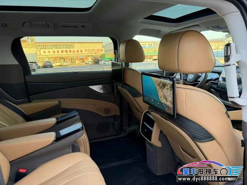 24年腾势D9轿车抵押车出售