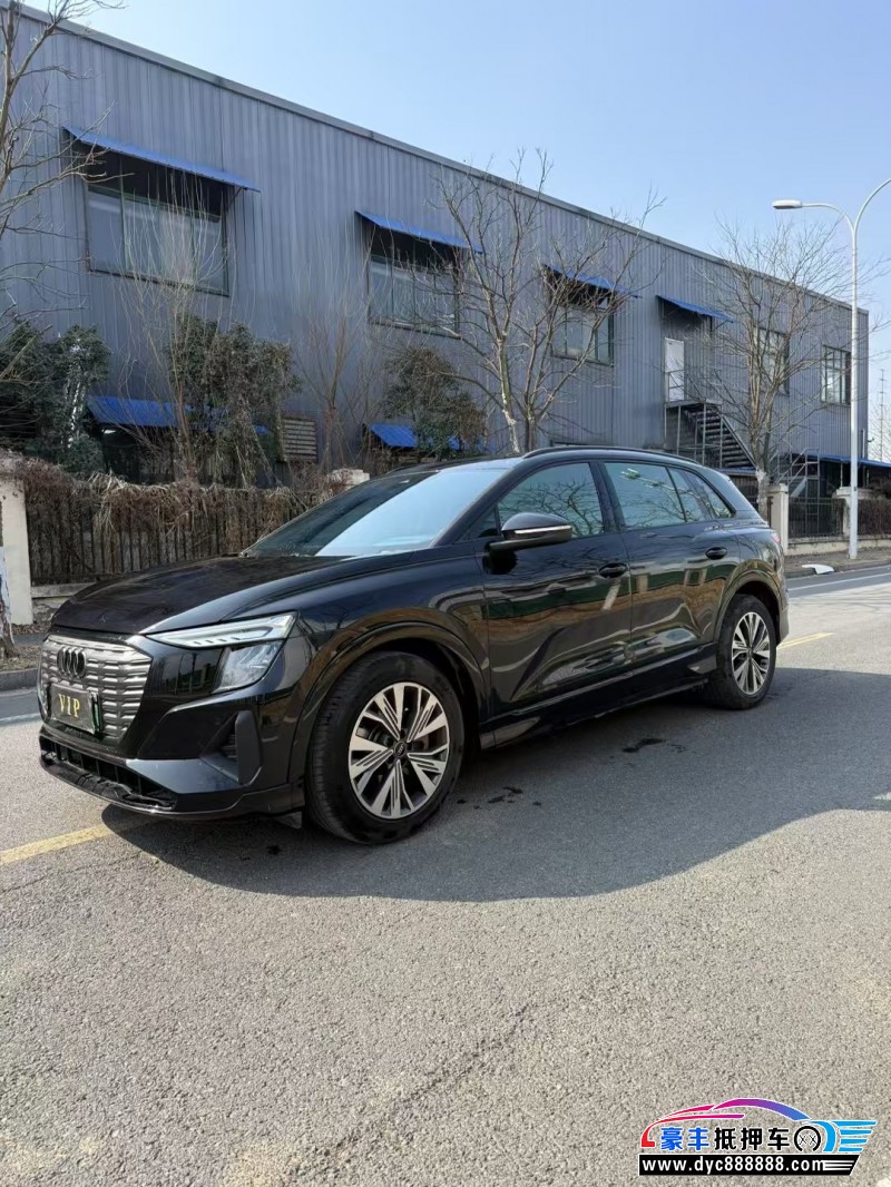 24年奥迪Q5轿车抵押车出售