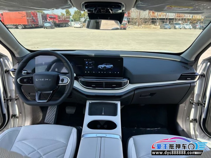 25年奇瑞舒享家轿车抵押车出售