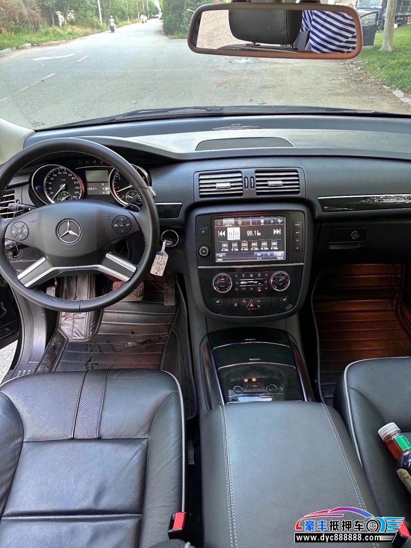 15年奔驰R轿车抵押车出售