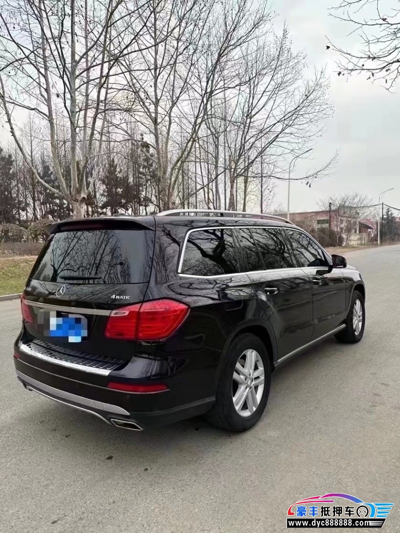 16年奔驰GL轿车抵押车出售