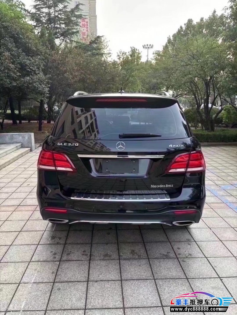 16年奔驰GLE轿车抵押车出售