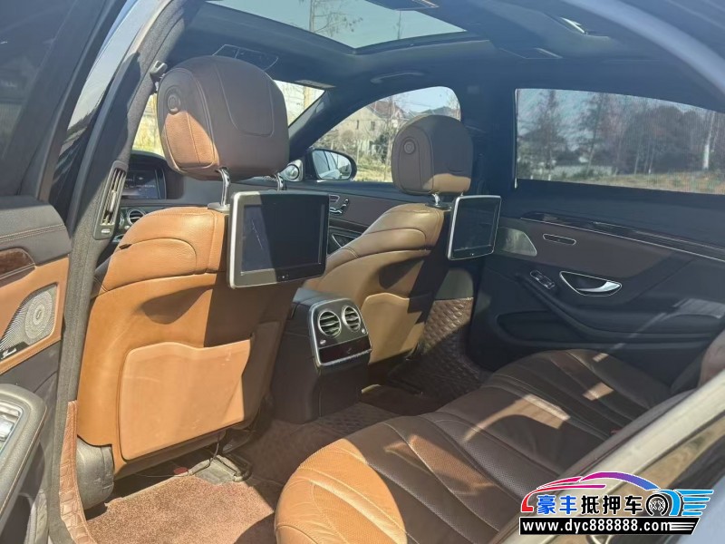 14年奔驰S轿车抵押车出售