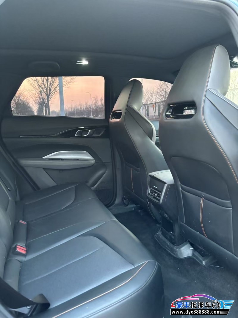 24年长安欧尚Z6轿车抵押车出售