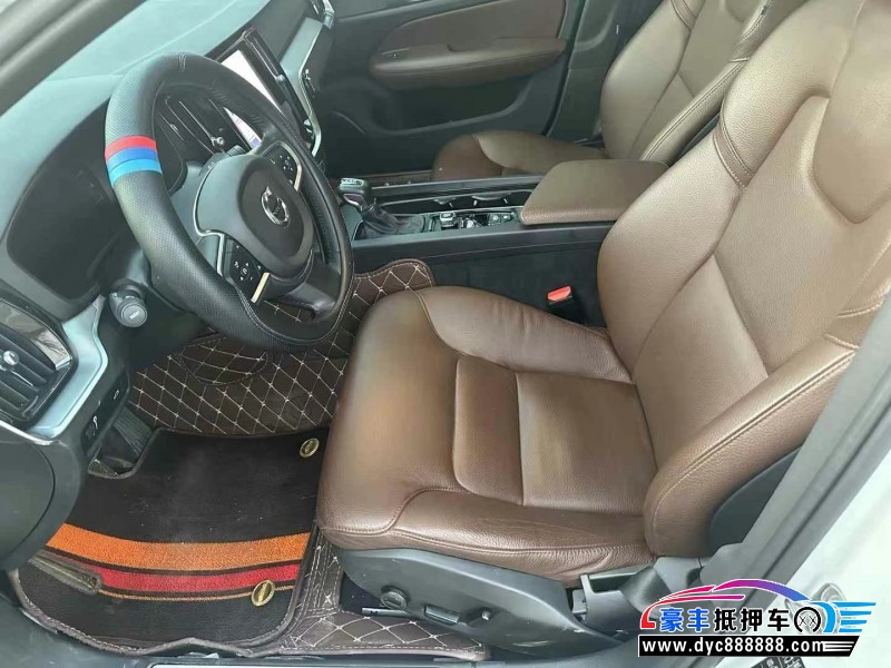 21年沃尔沃S60轿车抵押车出售