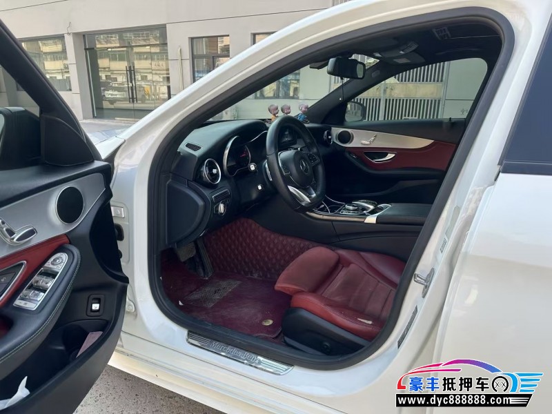 17年奔驰C轿车抵押车出售