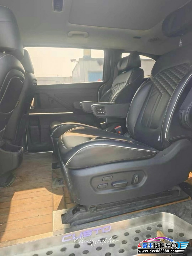 22年现代库斯图轿车抵押车出售