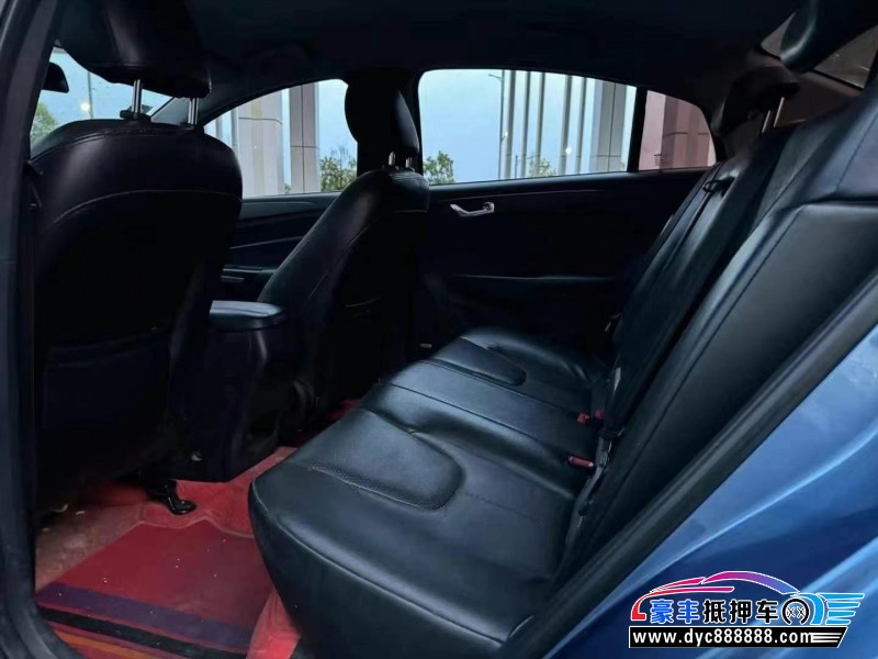 17年奇瑞艾瑞泽5轿车抵押车出售